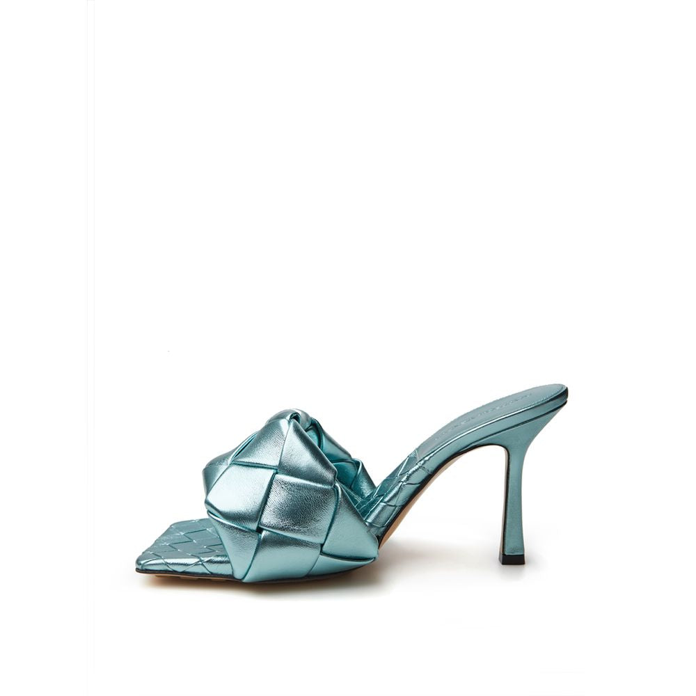 Bottega Veneta Elegant Light Blue Leather Sandals